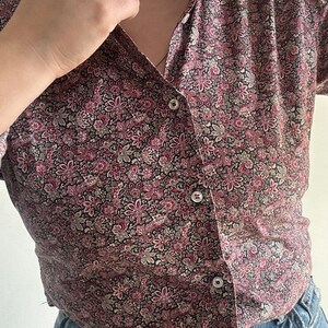 Camicia Floreale vintage da donna, Taglia M, Blusa con colletto tuxedo, camicia sartoriale in cotone con maniche lunghe