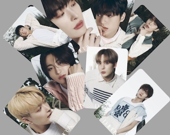 ATEEZ Double-sided Lightstick Photocard Set - Set of All 8 Members