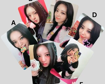 Buy ITZY Crazy in Love Photocards Set -preorder Online in India - Etsy