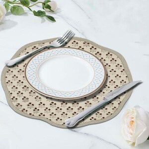 Scalloped edges block print placemats, floral placemats, set of placemats, dining placemats, scalloped pattern round placemats - KESARIYA