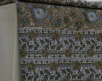 Custom Cotton Floral Woven Throws & Blankets – Handmade Block Print Fabric, Ideal for Vintage Living Room Decor