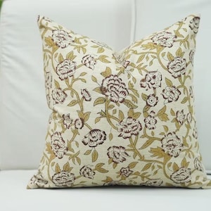 Kussenhoes met blokprint, bohokussen, handgemaakt kussen van linnenmix met natuurlijke stoffen, decoratieve kussensloop van Indiase stoffen - MRIGNAYANI BRUIN