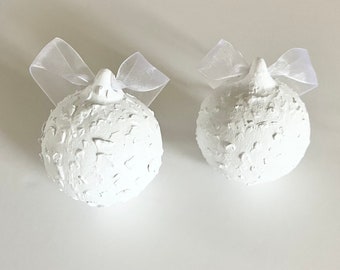 Ceramic christmas bauble - textured bauble - christmas decoration - christmas tree decoration - white christmas decor - tree ornament - gift