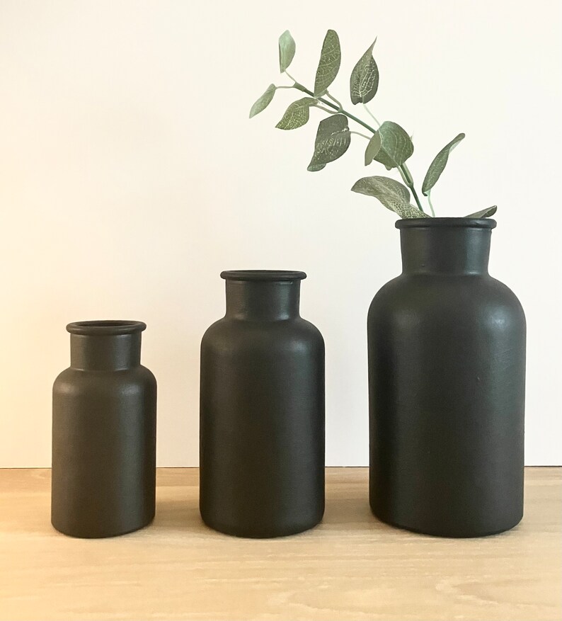 Bottle neck hand painted vase matte vase ceramic effect minimalist modern decorative vase boho Scandinavian decor home decor Black