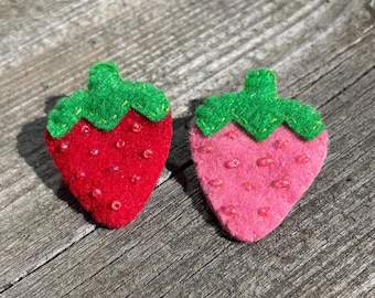 Mini Strawberry Felt Brooch Pin