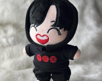 ホソク J-HOPE BTS ぬいぐるみ 20cm アリランぬいぐるみ K-POPアイドル ハンドメイド 韓国アイドルぬいぐるみ かわいい衣装 アーミーギフト ファンギフト コンサートドール コレクタブル