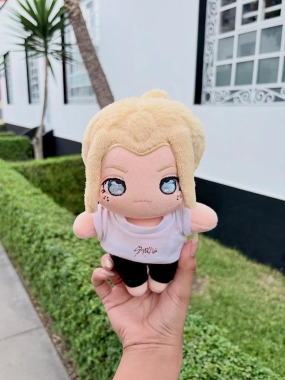 Straykids Felix Plush Doll 20cm Plush Kpop Idol Handmade Korean Straykids Felix Plush Doll 20cm Plush Kpop Idol Handmade Korean