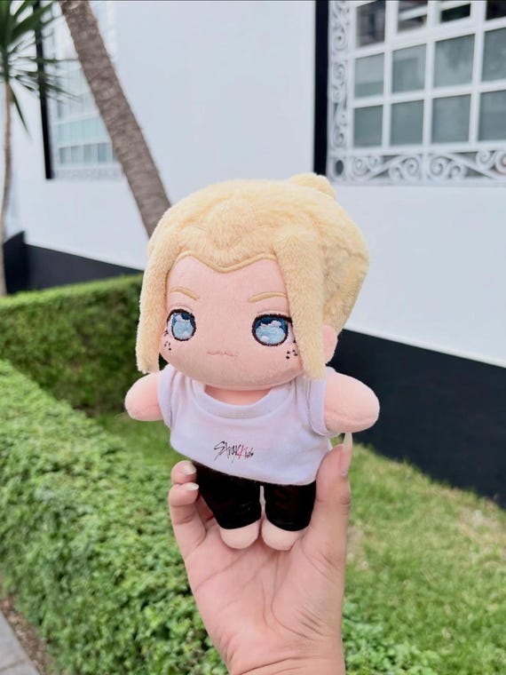 Straykids Felix Plush Doll 20cm Plush Kpop Idol Handmade Korean
