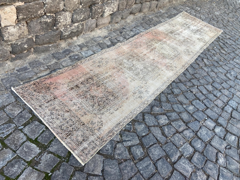 2.9x12.6 Ft Rug Turkish rug Vintage Rug Persiani Rug Runner rug - Aged antique Hallway Rug - Neutral Turkish rug Old Wool Rug Knotted rug image 4