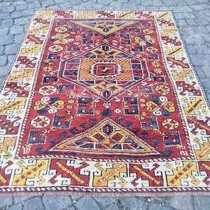 Turkish Rug, Antique rug, 3.9 x 5.1 Feet Rug, Vintage rug, Turkish gift rug, Anatolian rug, Oushak rug, Persian Hand made vintage rug,