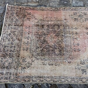 2.9x12.6 Ft Rug Turkish rug Vintage Rug Persiani Rug Runner rug - Aged antique Hallway Rug - Neutral Turkish rug Old Wool Rug Knotted rug image 5