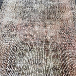 2.9x12.6 Ft Rug Turkish rug Vintage Rug Persiani Rug Runner rug - Aged antique Hallway Rug - Neutral Turkish rug Old Wool Rug Knotted rug image 12