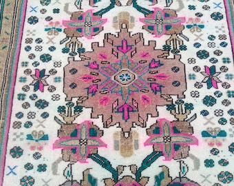 Persian Rug Vintage Antique Rug - 3.2x5 Ft Rug - Turkish Rug Area Rug Hand Crafted Rug Rose Pattern Rug Oushak Persian Rug Wool Rug