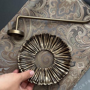 Pack of 2 Round Luxury Curtain Holdbacks, Bronze Gold Drapery Holder, Art Deco Elegance Curtain Accessories and Decor, Wall Hook for Curtain