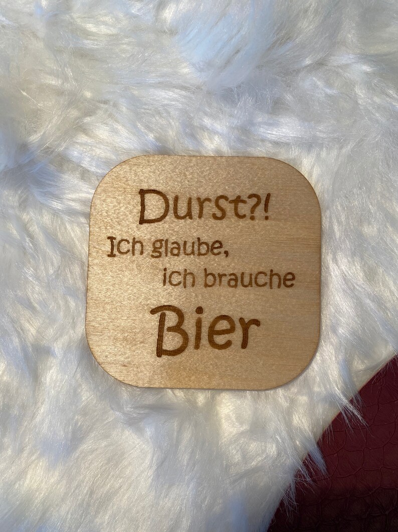 Personalisiert Bierdeckel „Zum Wohl“ Mit Wunschnamen – 30 Stück, Rund Oder Quadratisch, 9,3 X 9,3 Cm