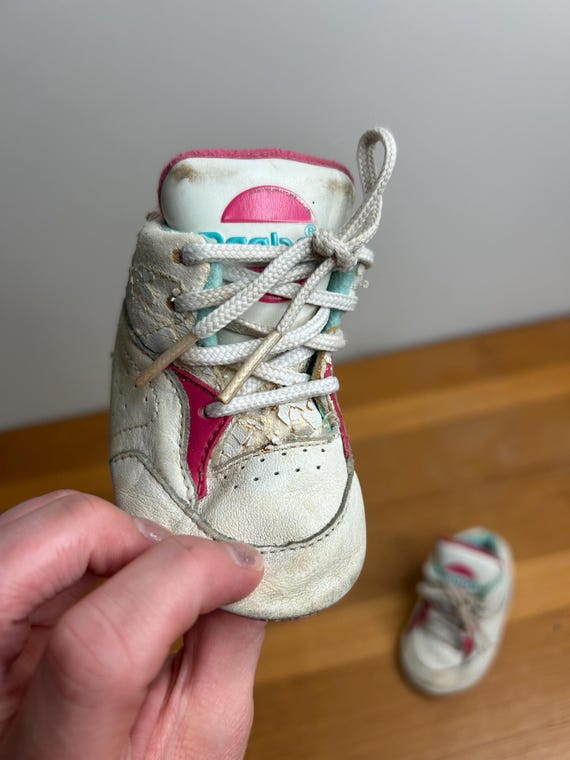 1990s Y2K Reebok Baby Infant Girls Sneakers Shoes White Pink