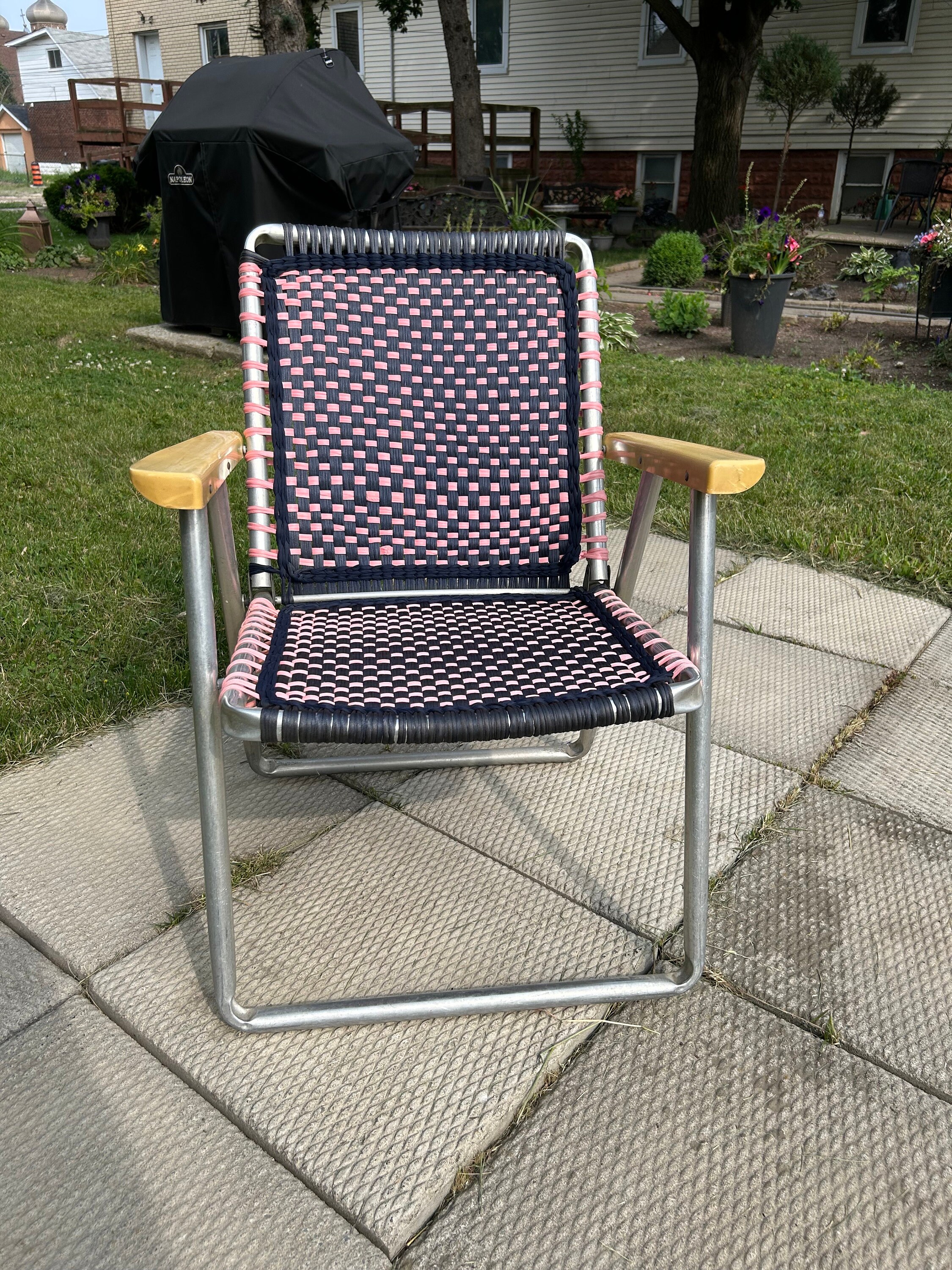 2 Chaises Pliantes Macramé Bleu Et Or Emblème Maçonnique - Cadre Aluminium, Pour Jardin/piscine - Occasion