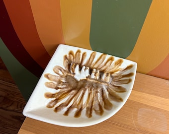 Cenicero de cerámica esmaltada por goteo esquina de cerámica vintage grande de los años 70