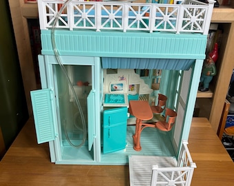 1999 90s Vintage Barbie Beach Bungalow House Doll Playhouse