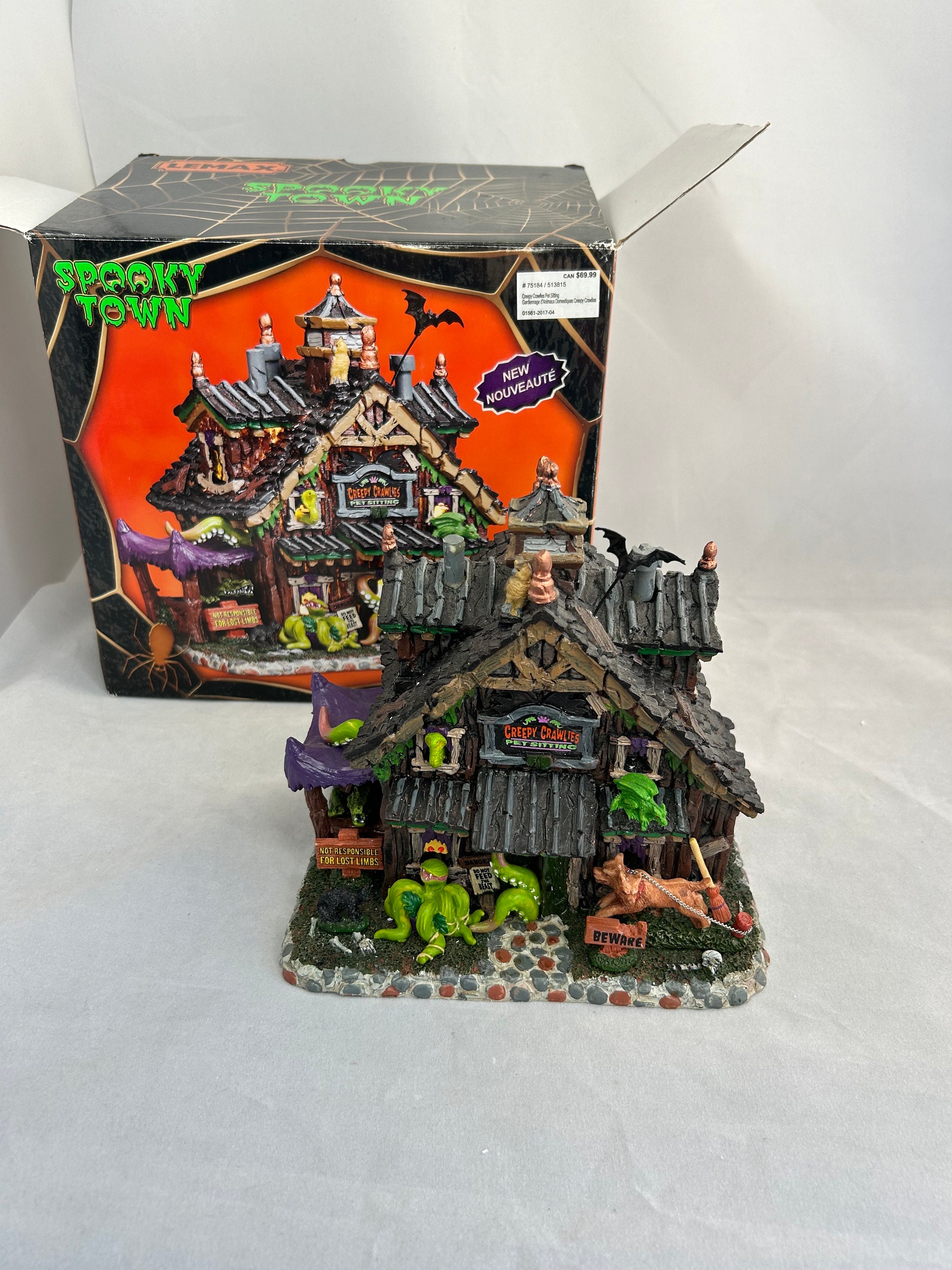 Lemax Spooky Town Creepy Crawlies Pet Sitting 75184 - No Power