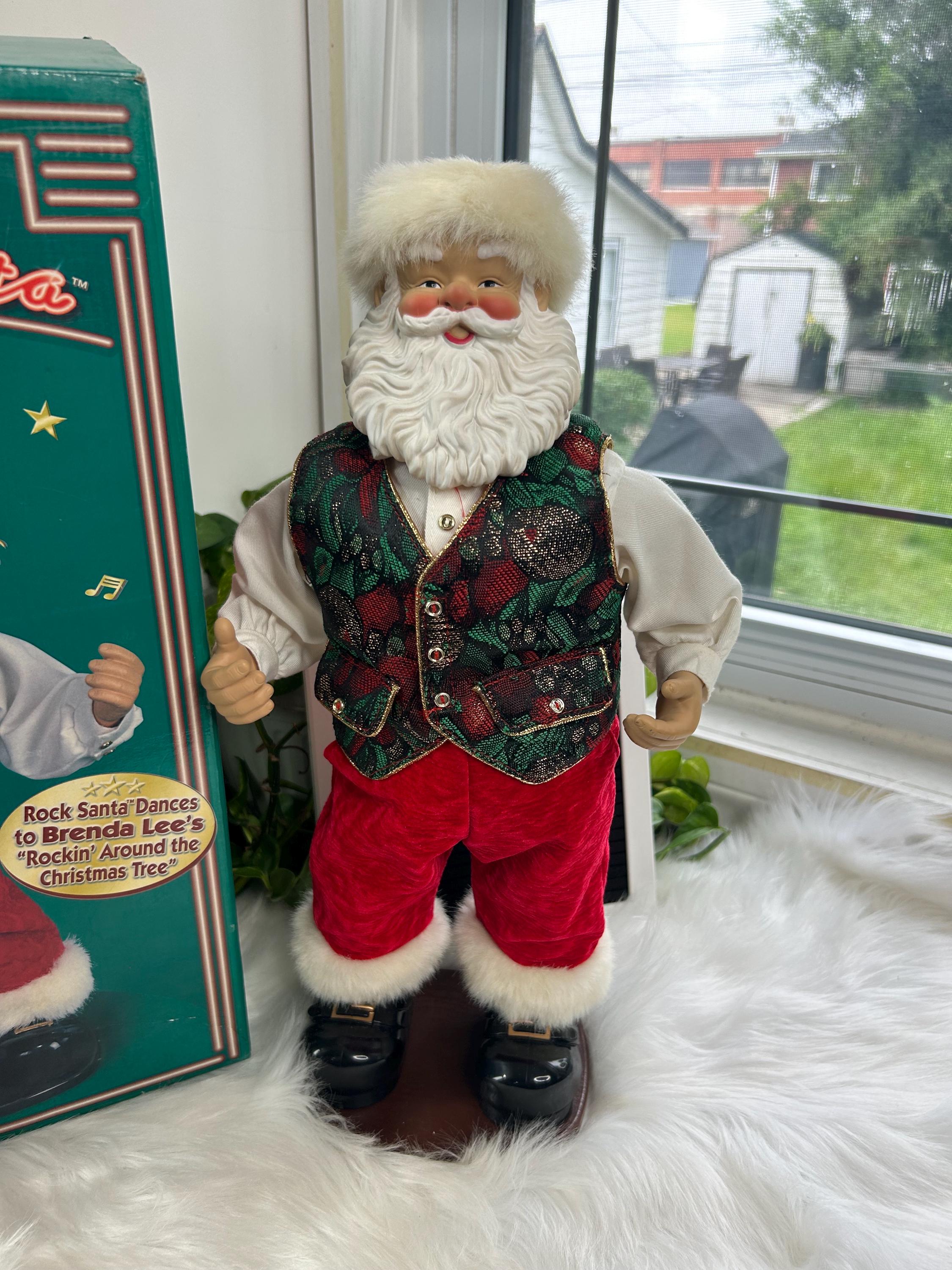 90年代のヴィンテージのサンタのフィギュアがクリスマスツリーの飾りの