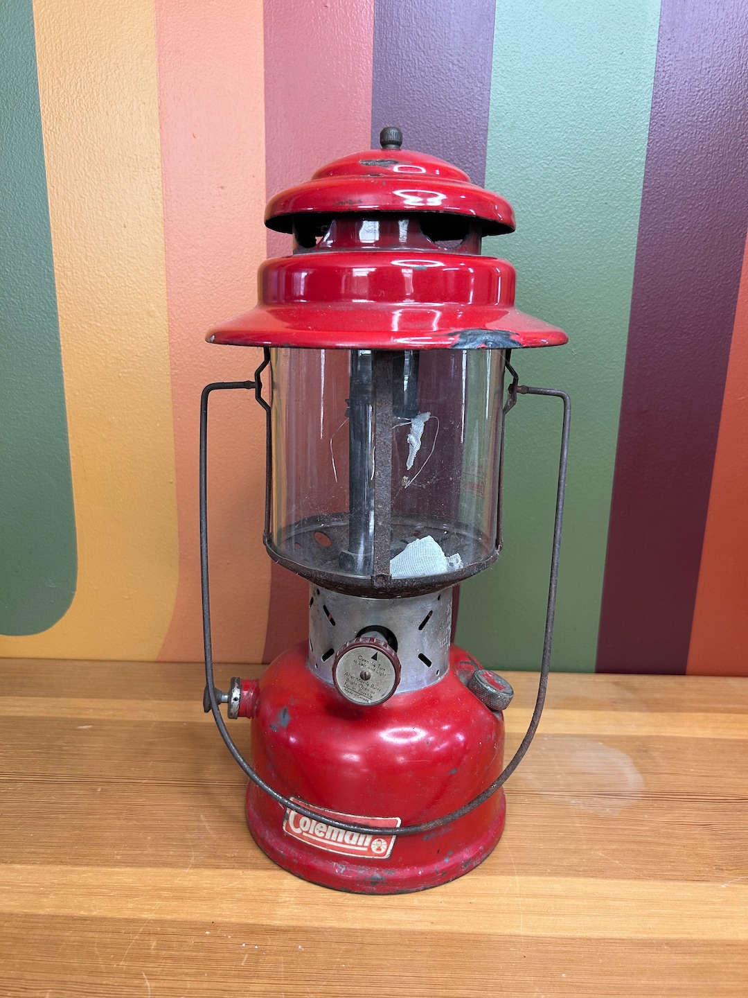 Vintage Coleman Lantern Model 220E Red Canada Glass Globe