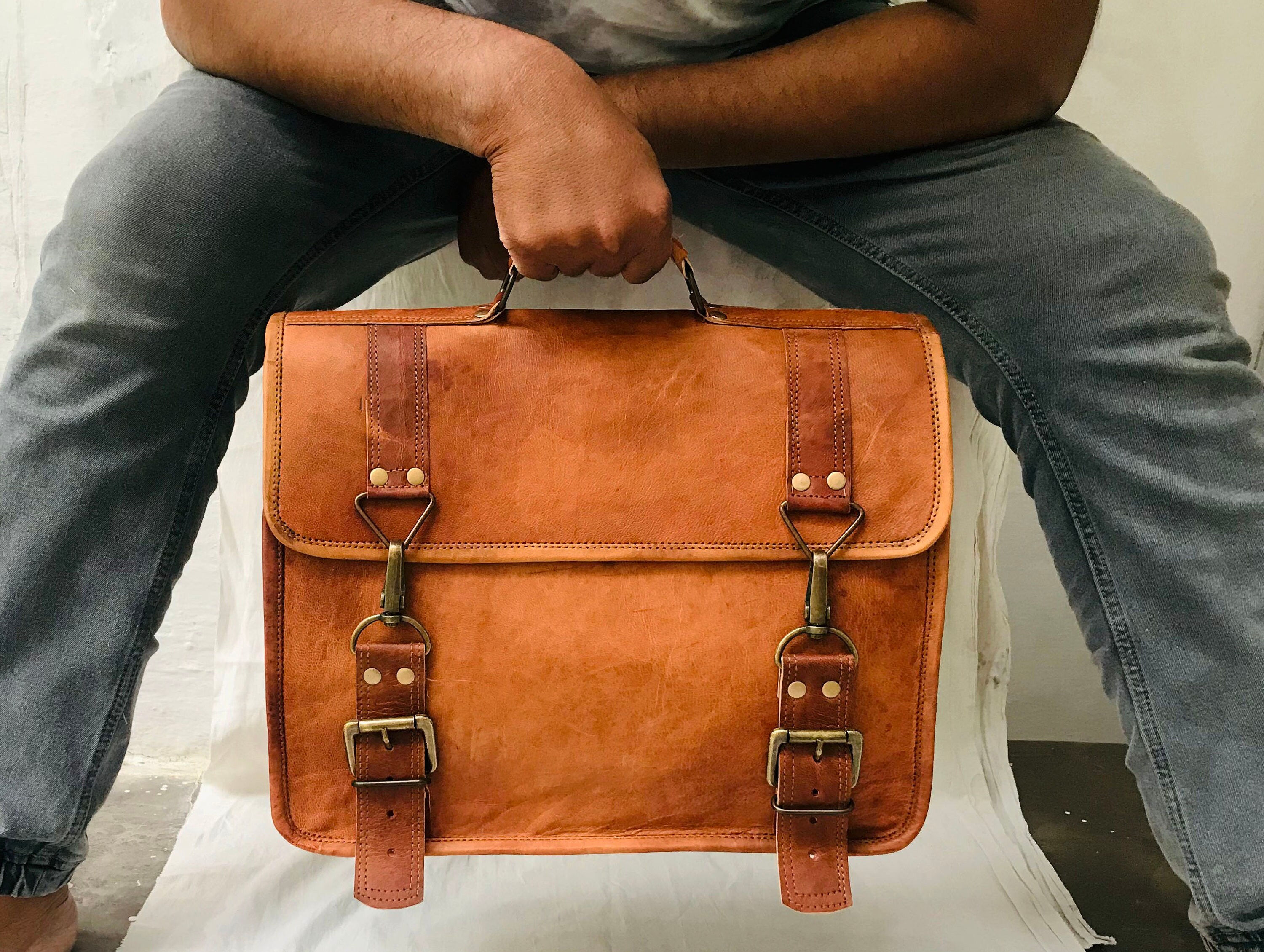 Handgefertigte Leder Messenger Crossbody Tasche Schulter Reisetasche Leder Aktentasche Personalisierte Umhängetasche Für Männer Frauen Bestes Valentinsgeschenk