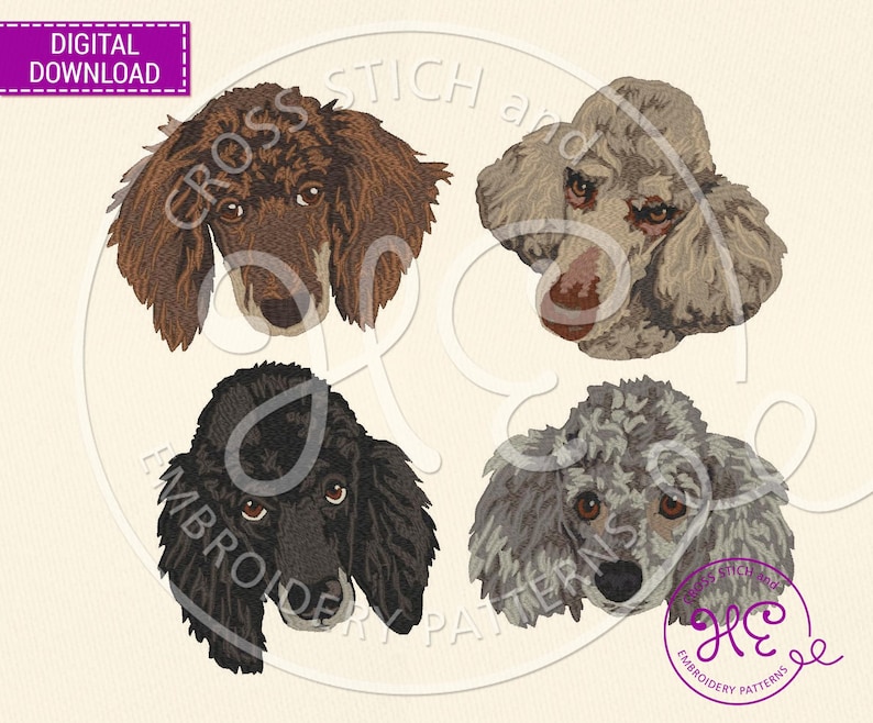 Op de afbeelding: Vier geborduurde afbeeldingen van poedelhonden. De honden zijn bruin, zwart, lichtbruin en grijs. Elke hond kijkt rechtstreeks naar de kijker.