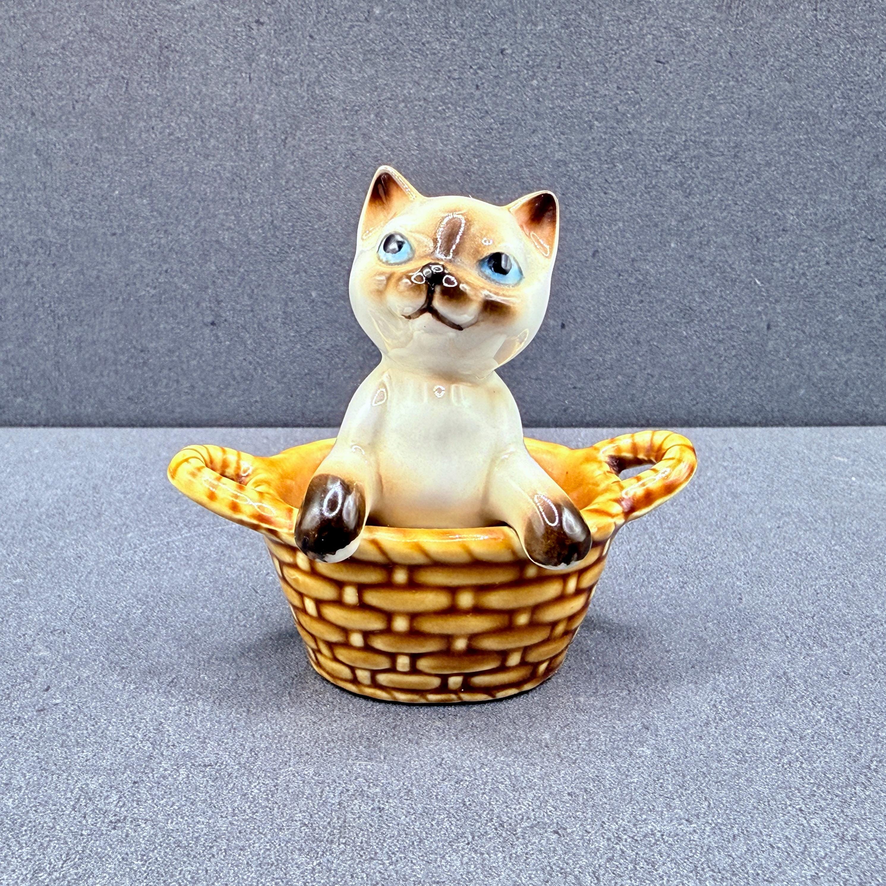 Vintage Ceramic Cat in Baskets - Etsy Canada