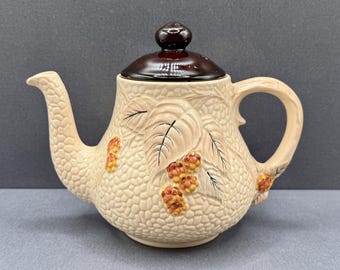 Vintage Wade Ceramics Brombeer-Teekanne – | Englische Keramik aus den 1950er Jahren | Reliefkeramik mit Brombeermotiv
