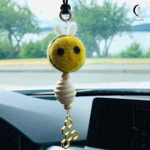 Car diffuser || Essential oil diffuser || wool felt diffuser || honey bee oil diffuser || unique oil diffuser || office diffuser || Natural