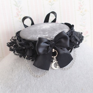 Little Crescent Moon Kitten Pet Play Collar DDLG Choker Necklace Black Satin Lace Bow with chain , Jewelry dark cute goth Kawaii