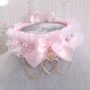 Sweet baby pink Choker Necklace Kitten Pet Play Collar Gear, White Lace Ruffles Bow pearl with gold heart  chain, Kawaii Cute ddlg princess
