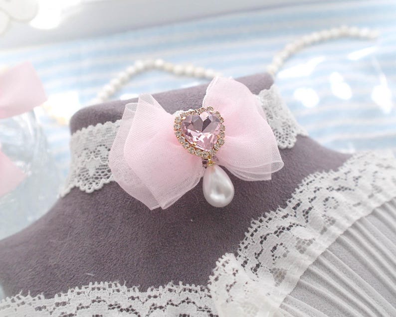 Rhinestone Heart Baby Pink Bow White Lace Choker Necklace ,with a Faux ...