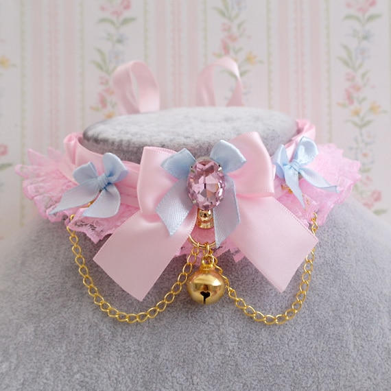 Kitten top choker necklace