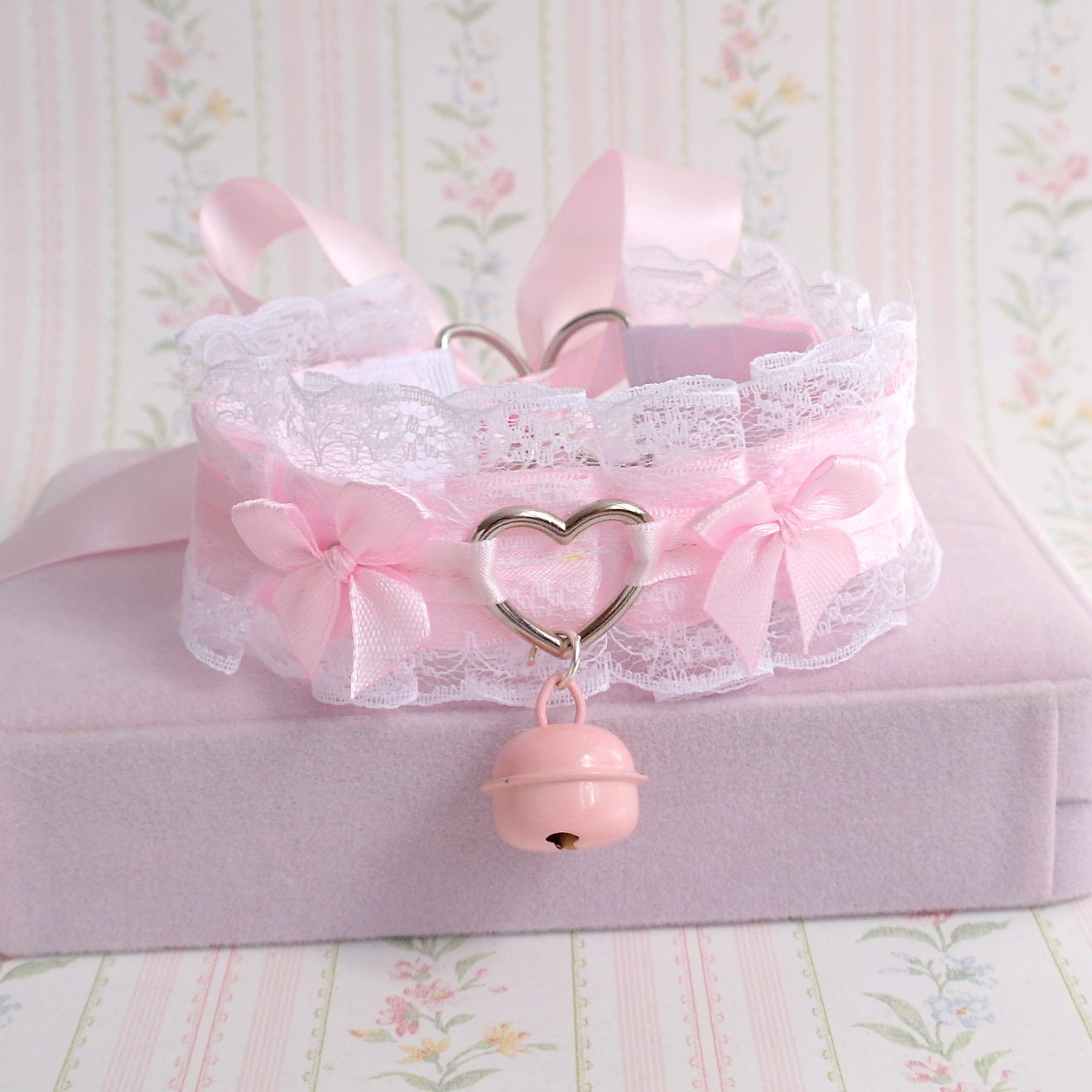 Choose Your Color - Baby Pink / Lilac Bow , Heart White Lace Choker ...