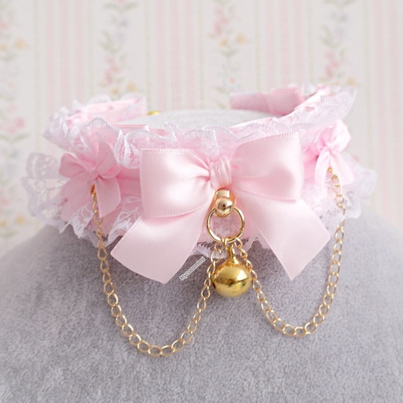 Kitten top choker necklace