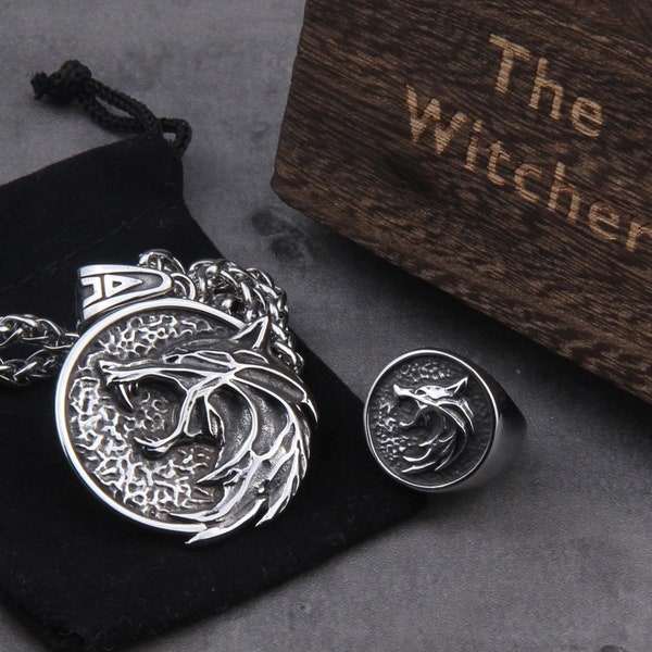 Viking Wizard Wolf Head Necklace & Ring - Set di gioielli minimalista Wild Hunt Geralt - Witcher Biker Men's Pendant And Ring Set - Regalo per lui