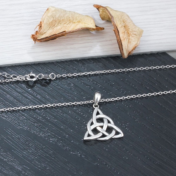 Real Silver Triquetra Trinity Knot Pendant - Celtic knot Necklace - Irish Celtic Jewelry - Necklaces & Pendants for Women - Gift for Her