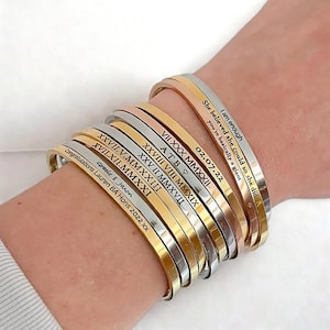 Pulsera personalizada con nombre grabado - Brazalete con letras personalizadas - Joyería gótica con nombre - Pulsera con placa personalizada - Regalo celta para ella
