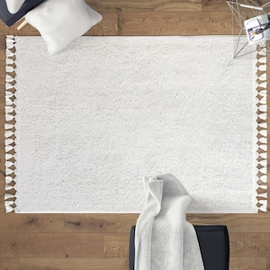 Fluffy Rug, Modern Rug, Fluffy carpet White Carpet, white Rug, Plain Carpet, white rug for bedroom, solid white rug, white carpet