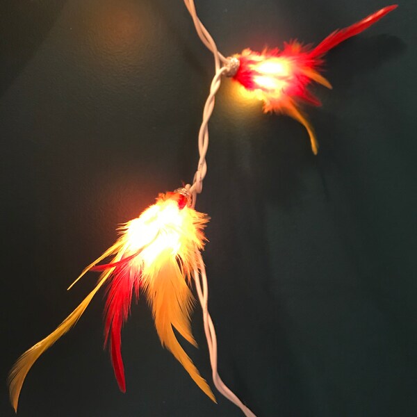 Guirlande lumineuse plumes jaune et rouge