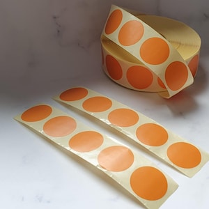 Circle Orange Dot Stickers (25mm - Approx 1 Inch) | Round Orange Label Colour Sticky Dots | Perfect For Teachers, Businesses & Classrooms