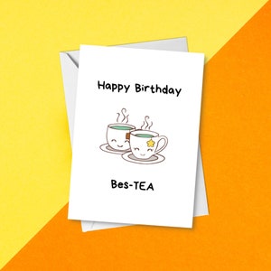Wszystkiego najlepszego z okazji urodzin Bes-TEA Card | Uroczy Tea Pun Friendship Bday Card dla przyjaciela, kumpli, przyjaciół, Bestie | Punny Birthday Day Card | Cartoon Tea Cups