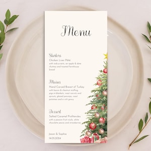 Tarjeta de menú de cena con árbol de Navidad en beige impreso / Diseño de menú de boda de invierno personalizado en acuarela / Menú de invitados a fiesta navideña festiva