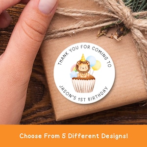 Personalisierte erste Geburtstagsfeier Aufkleber | Benutzerdefinierte Aquarell Safari Tiere Party Tasche Geschenkanhänger | Circle Sweets Cone Sticker (glänzend)