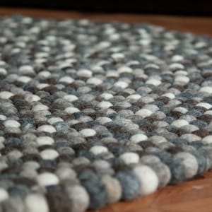 90 cm to 300 cm gray white colored Round Felt Ball Rug Home Nursery Kids Room Decoration Mat for Home and office