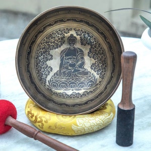 8 inches buddha Singing Bowl with art om mantra - Tibetan singing bowl for Meditation, Yoga, and Sound Healing made in Nepal