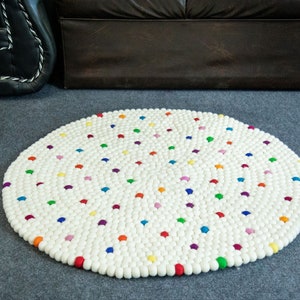 90 cm to 300 cm Multi-colored Round Felt Ball Rug Home Nursery Kids Room Decoration Mat for Home and office free shipping from nepal