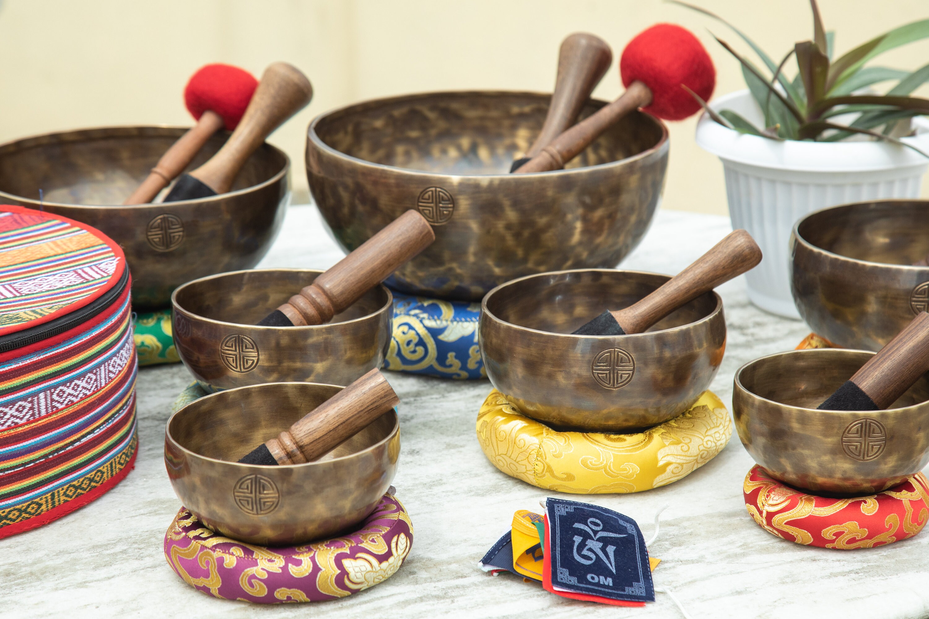 Chakra Set Full Moon Singing Bowls-tibetan Singing Bowl Set of 7 ...